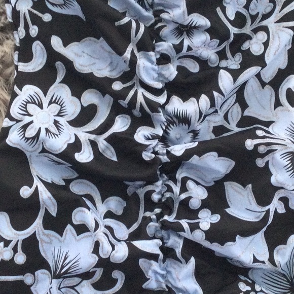 Maxine woman’s size 12 one piece swimsuit☀️☀️☀️ - Picture 2 of 6